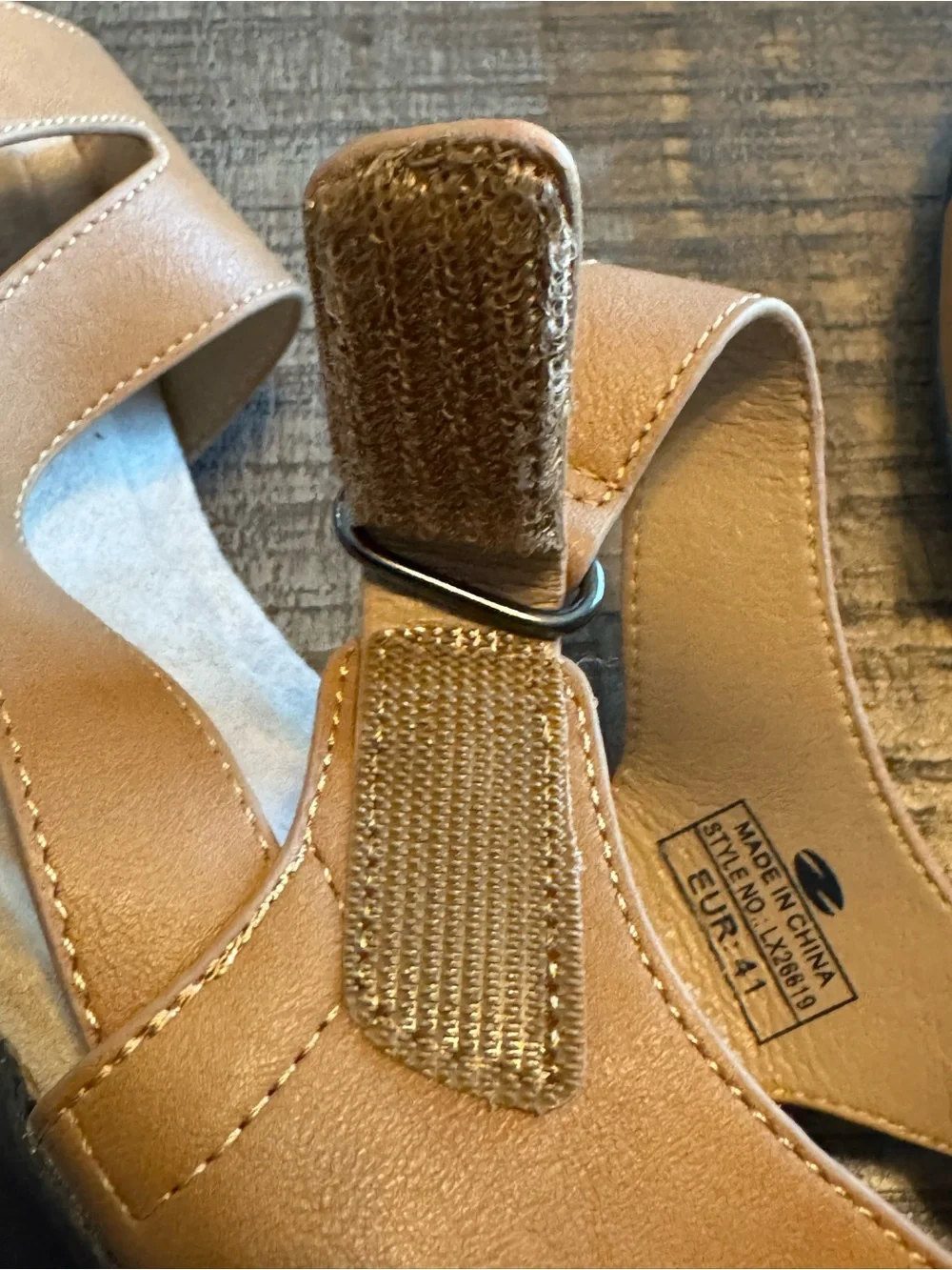 NWT Wedge Sandals Leather Wide Toe Arch Support Adjustable Strap Comfort Casual